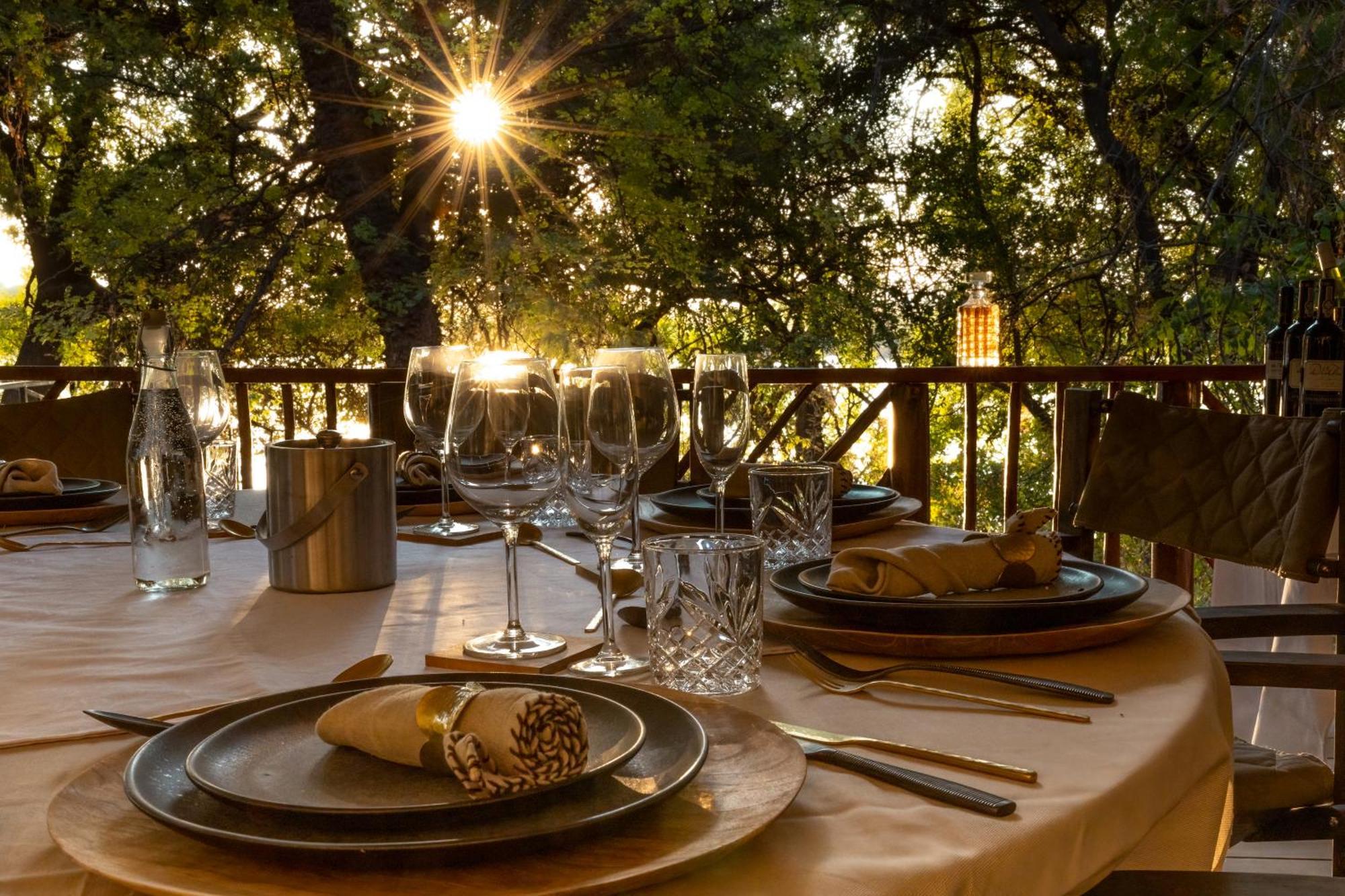 Chobe House Villa And Chalets Касане Екстериор снимка