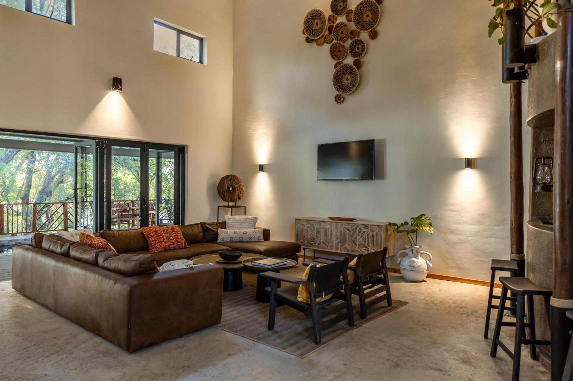Chobe House Villa And Chalets Касане Екстериор снимка