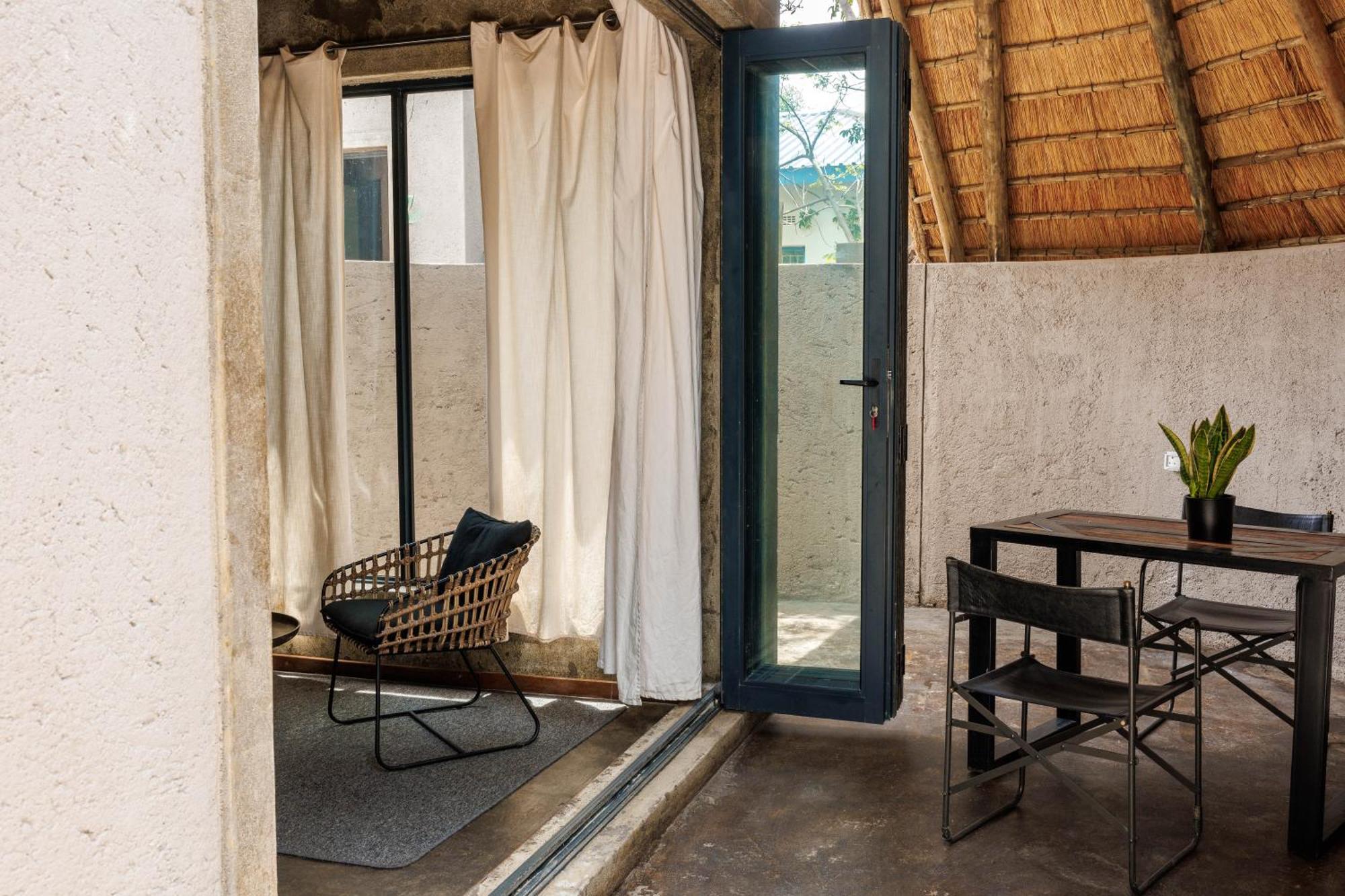 Chobe House Villa And Chalets Касане Екстериор снимка